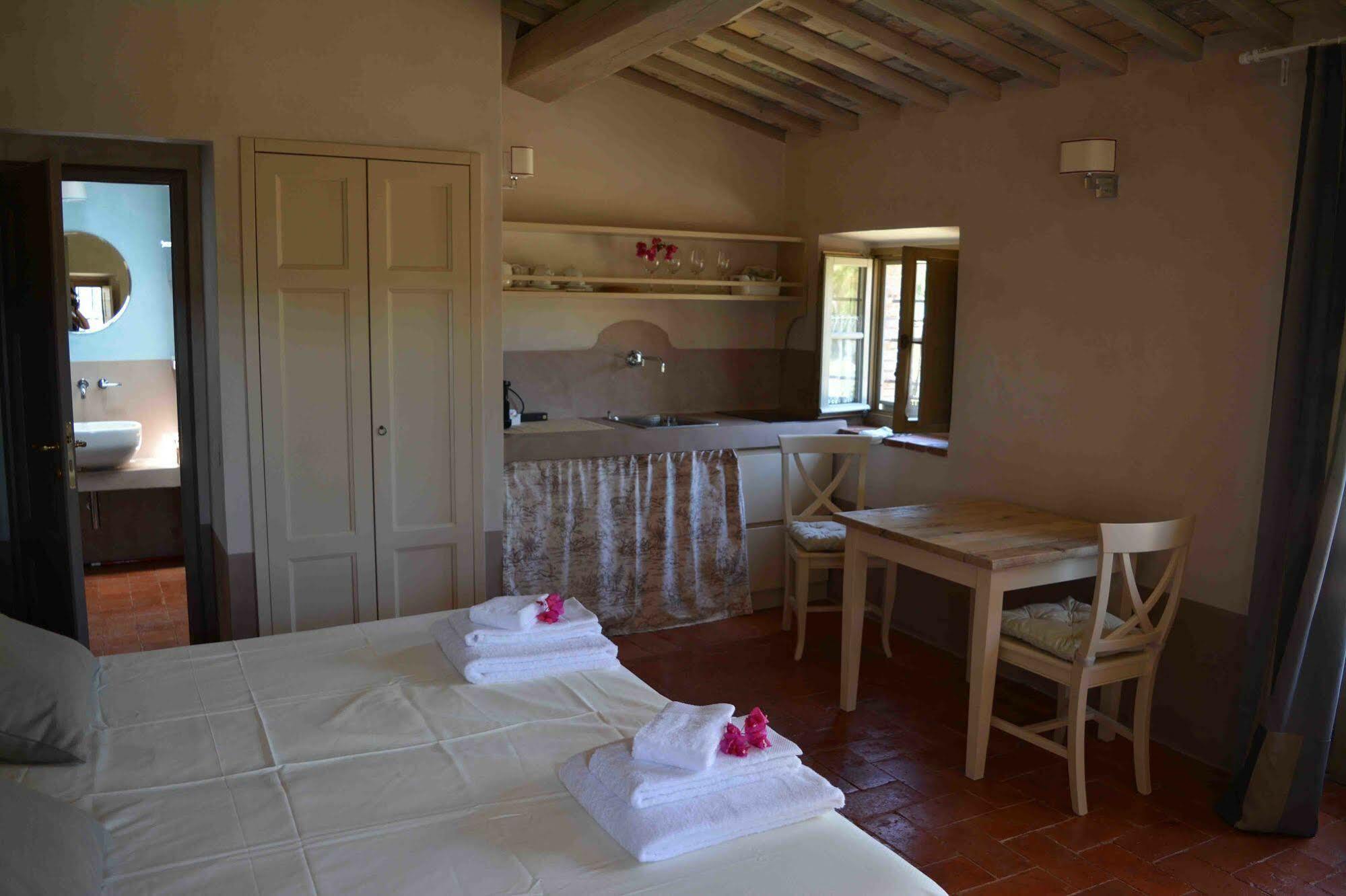 Borgo Le Moraiole Villa Massa Marittima Bagian luar foto