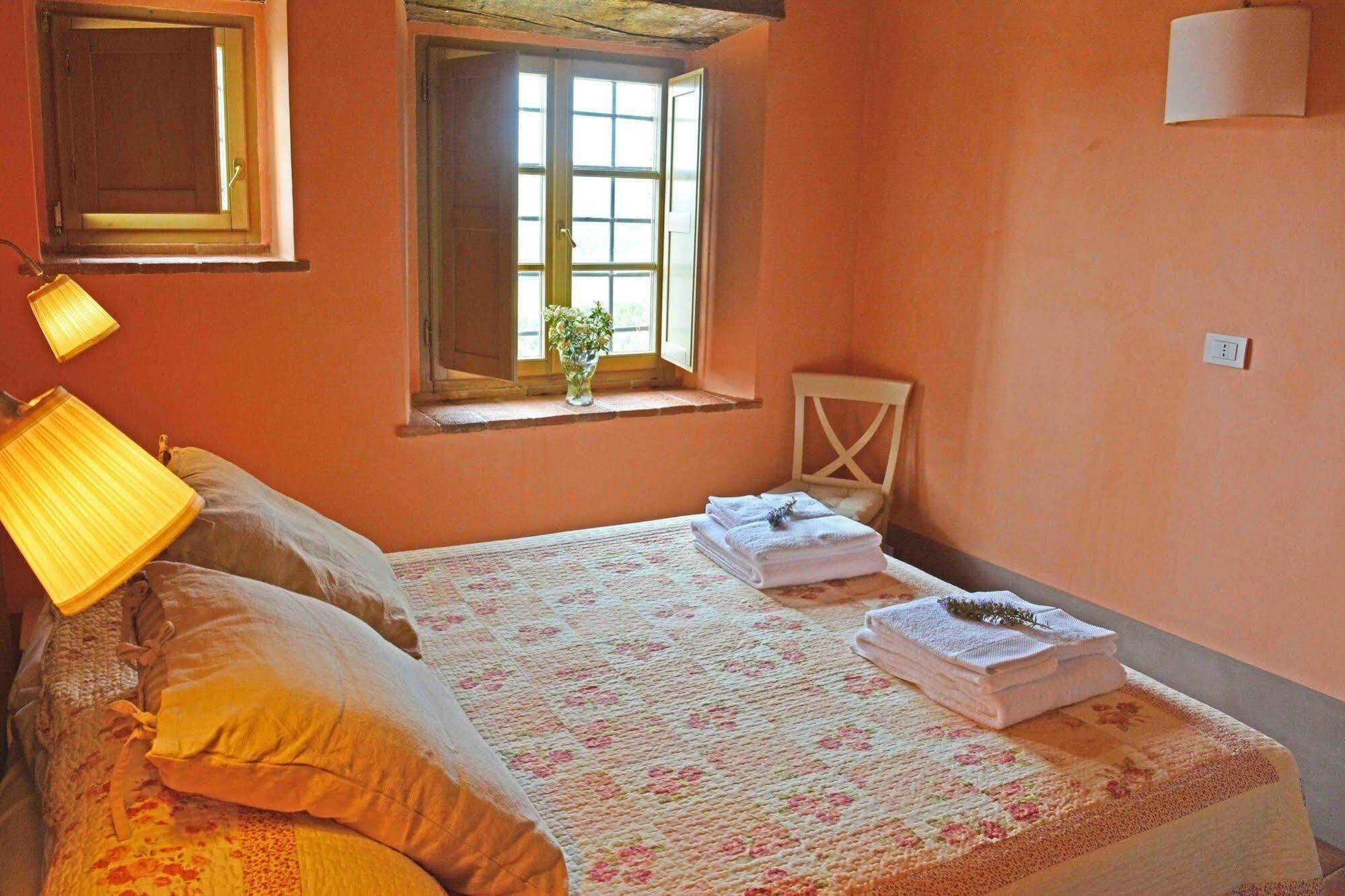 Borgo Le Moraiole Villa Massa Marittima Bagian luar foto